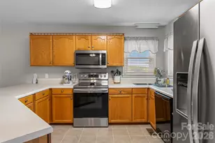 3955 Northernmistic Dr, Maiden, NC 28650 - Photo 7