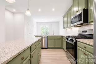 268 Parkwood Ave, Charlotte, NC 28206 - Photo 11