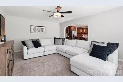 9413 Hanberry Boulevard, Charlotte, NC 28213 - Photo 7