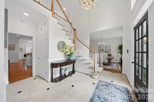 308 41st Ave Pl NW, Hickory, NC 28601 - Photo 3