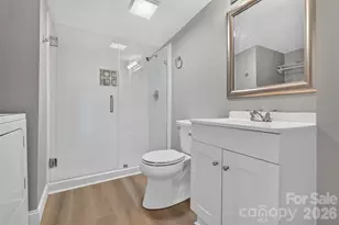 7040 Pear Tree Rd, Charlotte, NC 28216 - Photo 15