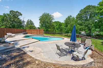 7040 Pear Tree Road, Charlotte, NC 28216 - Photo 11