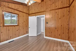 7040 Pear Tree Rd, Charlotte, NC 28216 - Photo 35
