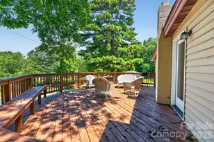 7040 Pear Tree Rd, Charlotte, NC 28216 - Photo 23