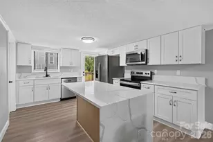 7040 Pear Tree Rd, Charlotte, NC 28216 - Photo 19