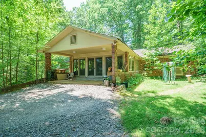 1729 Brentwood Drive, Newton, NC 28658 - Photo 3