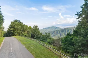 1915 Creston Dr, Black Mountain, NC 28711 - Photo 3