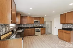 966 Sweetgum St, Gastonia, NC 28054 - Photo 5