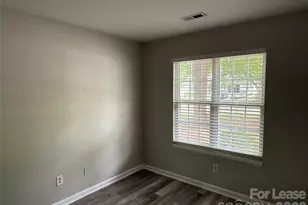 6617 Cedar Cliff Dr, Charlotte, NC 28216 - Photo 13