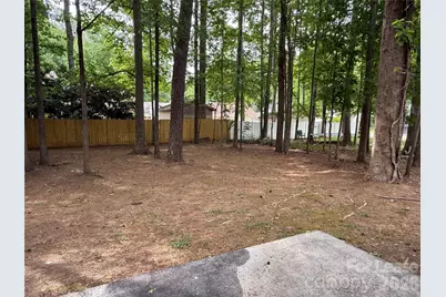 6617 Cedar Cliff Drive, Charlotte, NC 28216 - Photo 15