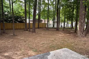 6617 Cedar Cliff Dr, Charlotte, NC 28216 - Photo 15