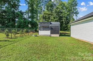 3155 Riber Ln, Claremont, NC 28610 - Photo 19