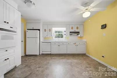 466 Shiloh Church Road, Hickory, NC 28601 - Photo 15