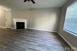 2638 Rozzelles Landing Dr, Charlotte, NC 28214 - Photo 5