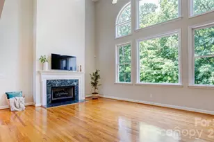 6015 Graburn's Ford Dr, Charlotte, NC 28269 - Photo 7