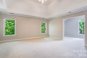6015 Graburn's Ford Dr, Charlotte, NC 28269 - Photo 19
