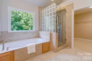 6015 Graburn's Ford Dr, Charlotte, NC 28269 - Photo 21