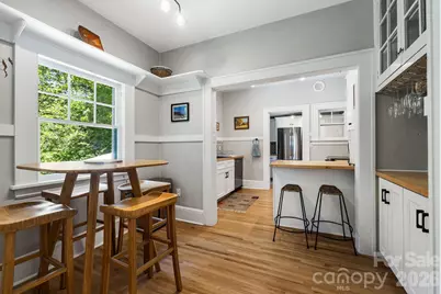 25 B Saint Dunstans Circle, Asheville, NC 28803 - Photo 11