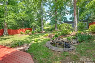 917 W Blue Ridge Rd, East Flat Rock, NC 28726 - Photo 27