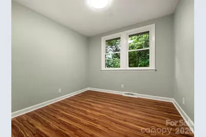 917 W Blue Ridge Road, East Flat Rock, NC 28726 - Photo 19