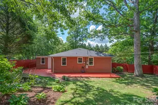 917 W Blue Ridge Rd, East Flat Rock, NC 28726 - Photo 29
