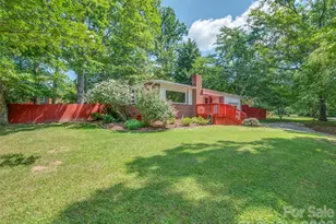917 W Blue Ridge Rd, East Flat Rock, NC 28726 - Photo 43