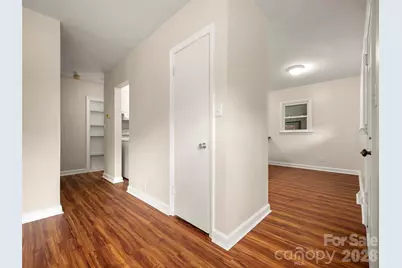 917 W Blue Ridge Road, East Flat Rock, NC 28726 - Photo 7