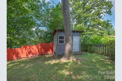 917 W Blue Ridge Road, East Flat Rock, NC 28726 - Photo 39