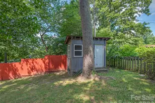 917 W Blue Ridge Rd, East Flat Rock, NC 28726 - Photo 39