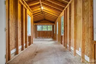 917 W Blue Ridge Rd, East Flat Rock, NC 28726 - Photo 35