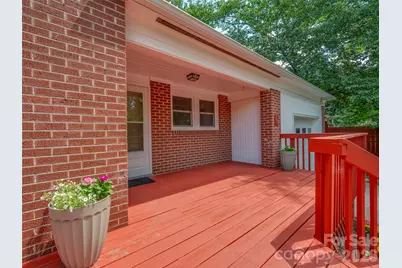 917 W Blue Ridge Road, East Flat Rock, NC 28726 - Photo 3