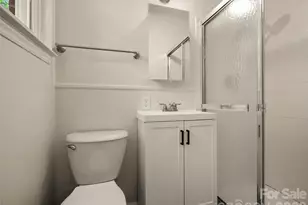 917 W Blue Ridge Rd, East Flat Rock, NC 28726 - Photo 23