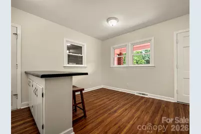 917 W Blue Ridge Road, East Flat Rock, NC 28726 - Photo 11