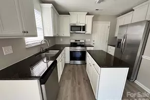 12601 Cumberland Crest Dr, Huntersville, NC 28078 - Photo 9