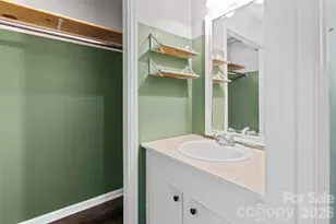 6100 Honeysuckle Ln, Charlotte, NC 28212 - Photo 25