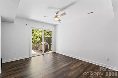 6100 Honeysuckle Lane, Charlotte, NC 28212 - Photo 9
