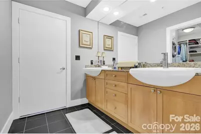 505 E 6th Street #701, Charlotte, NC 28202 - Photo 23