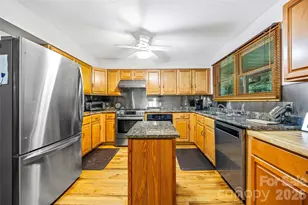 464 Governors View Rd, Asheville, NC 28805 - Photo 13