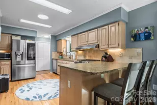 9081 Pittmans Gap Rd, Newland, NC 28657 - Photo 9