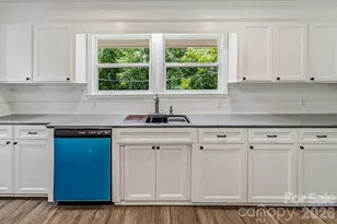 139 E Forest Dr, Union, SC 29379 - Photo 9