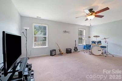11932 Fox Glen Road, Charlotte, NC 28269 - Photo 15