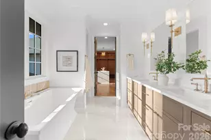 154 N Canterbury Rd, Charlotte, NC 28211 - Photo 29