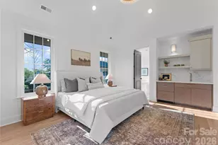 154 N Canterbury Rd, Charlotte, NC 28211 - Photo 25