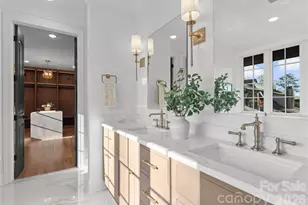 154 N Canterbury Rd, Charlotte, NC 28211 - Photo 31