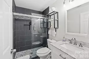 433 W 8th St, Charlotte, NC 28202 - Photo 23