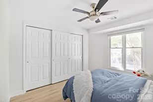433 W 8th St, Charlotte, NC 28202 - Photo 25