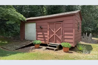 3858 Dover Street, Claremont, NC 28610 - Photo 21