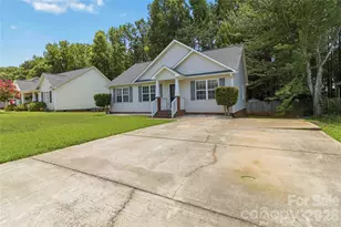 1134 Allison Bluff Trail, Rock Hill, SC 29732 - Photo 3
