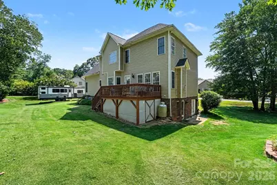 4858 Elmhurst Drive NE, Hickory, NC 28601 - Photo 27