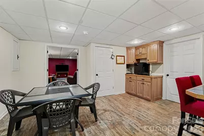 4858 Elmhurst Drive NE, Hickory, NC 28601 - Photo 21